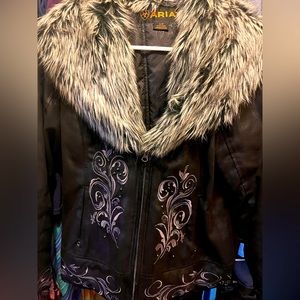 ARIAT Embroidered Jacket with Faux Fur Size S/P